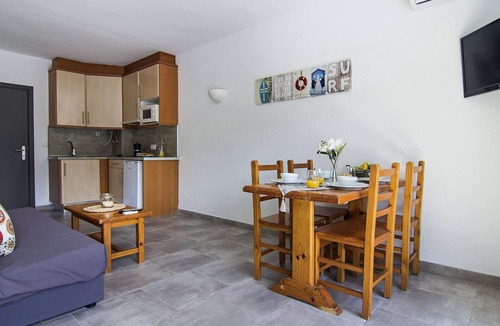 Platja d'Aro Apartment | Cozy Renovated Apt Near Beach, Pool, WiFi, A/C, Parking