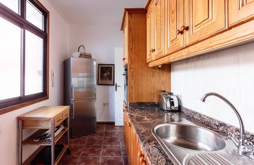 Puerto de Tazacorte House | Directly on the beach - La Huaca Apartment