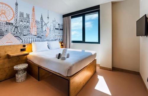 Navas Hotel | easyHotel Barcelona La Sagrera