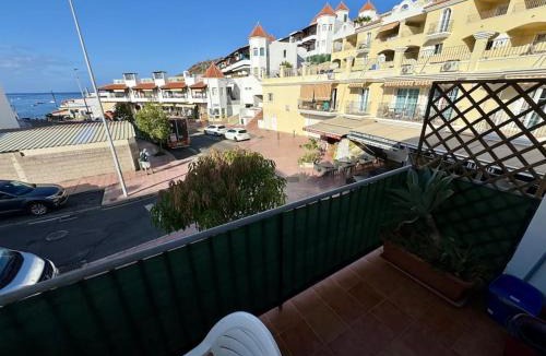 La Caleta Apartment | Edificio Marta La Caleta