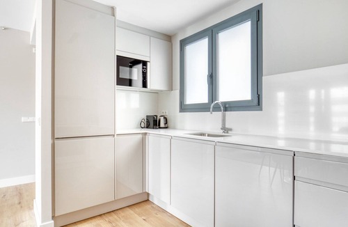 la Vila de Gracia Apartment | El Camp d'en Grassot i Gràcia Nova 2BR w/pool, by Blueground
