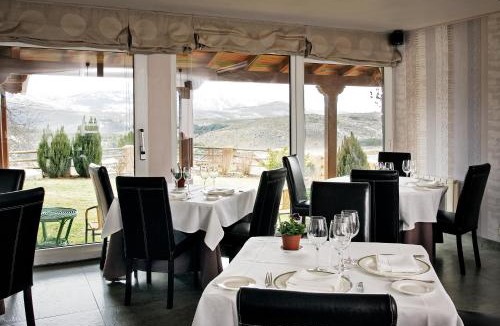 Hoyos del Espino Hotel | El Milano Real