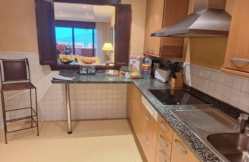 Ojen Apartment | El Soto de Marbella F/F P4 Sea & Mountain Views. On Site Golf-Gym Tennis-Padel