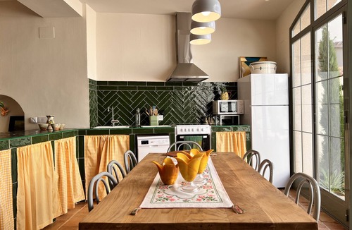 Oropesa House | Elegant manor house with swimming pool in beautiful medieval village