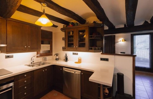 Montardit de Baix Villa | Elegant rural house for 10 people in Montardit de Baix, pets allowed