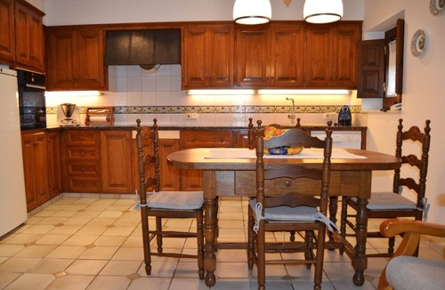 Pals House | Els Balcons de Pals – 15th-Century Townhouse Near Costa Brava Beaches