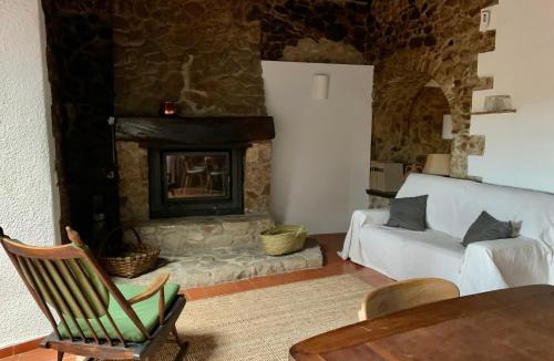 Capmany Villa | Els Racons del Fort Castillo con capacidad 20 personas
