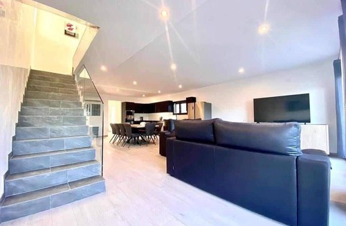 Empuriabrava Villa | Empuriabrava set of 2 new semi-detached villas with heated pools+jacuzzis