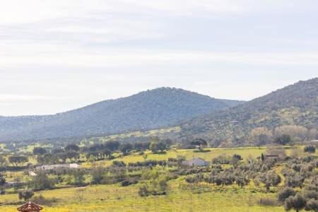 Dona Rama House | Encanto Rústico: Chimenea y Barbacoa Norte Córdoba