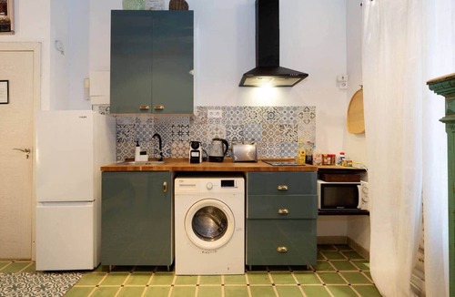 Sant Adria de Besos Apartment | Equipped studio 20' Barcelona Center/10' walk to the beach/15' Forum Bcn