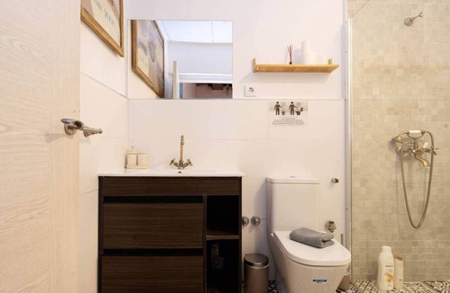 Sant Adria de Besos Apartment | Equipped studio 20' Barcelona Center/10' walk to the beach/15' Forum Bcn