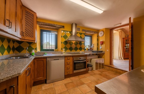 Palau de Santa Eulalia Cottage | Exclusive villa with pool, barbecue and near the river. Ideal for families