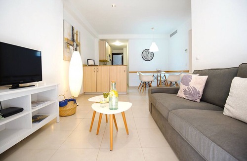 La Llotja-Born Apartment | Family apartment in the old town of Palma, Wifi and AC. Max 4 Pax