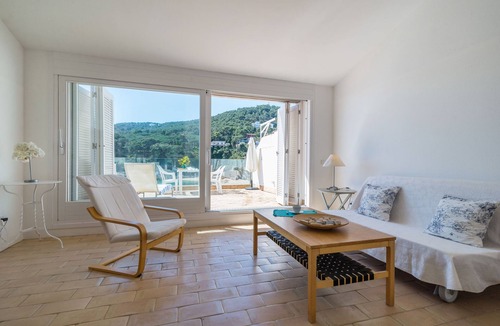 Tamariu Apartment | Fantastic apartment in first line of beach with a spectacular sea view