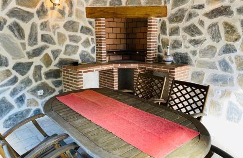 Navahondilla House | Finca Avellaneda Casa Completa