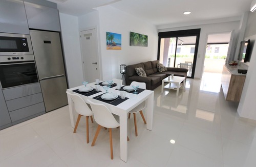 Pueblo Latino Apartment | First floor apartment close to beach in Mil Palmeras