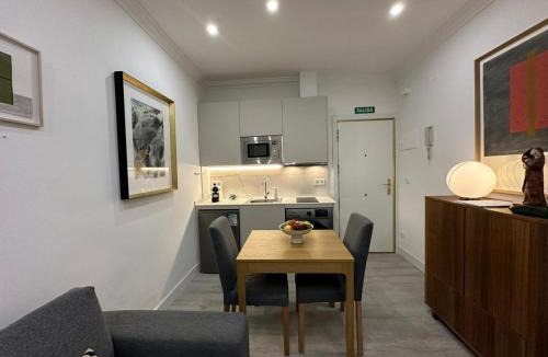 Trafalgar Apartment | For You Rentals Glorieta de Bilbao apartment TEMPORAL EGU42