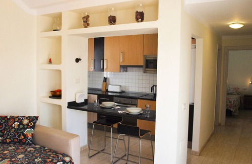 Puerto del Carmen Apartment | Fully equipped apartment with Wifi, Air Con and U.K. TV in Puerto Del Carmen
