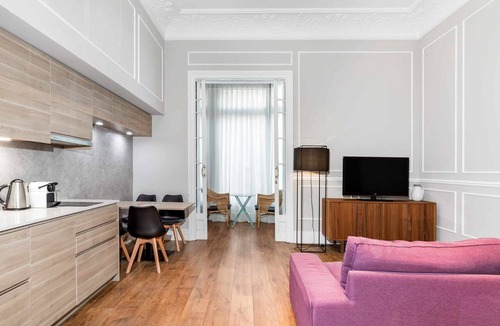 Eixample Apartment | Gaudi Style apartment Barcelona