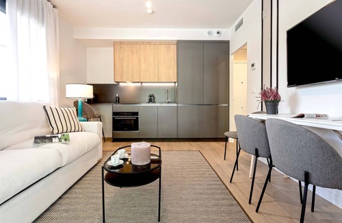 Distrito Norte Sierra Apartment | Genteel Home Arruzafa I