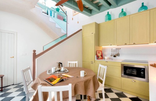 Santa Cruz Apartment | Genteel Home Casa Alcazar