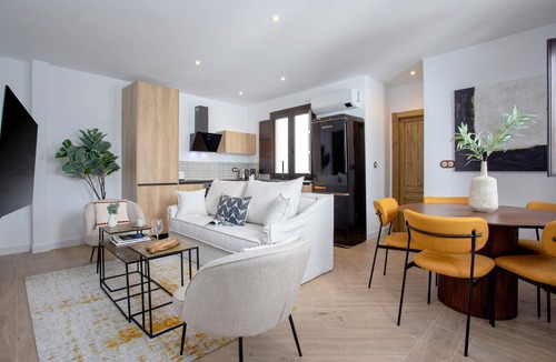 Centro - Sagrario Apartment | Genteel Home Horno Marina 10