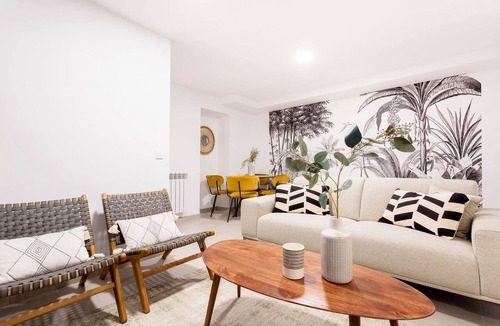 Cortes Apartment | Genteel Home Madrazo V