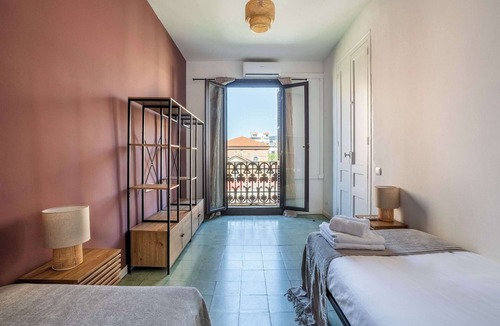 Esquerra de l'Eixample Apartment | Gran Vía Historic Catalan 4BD for Families