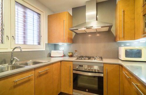 Canet de Mar Apartment | Holiday Apartment "Playa de Canet 3" with Balcony and Wi-Fi