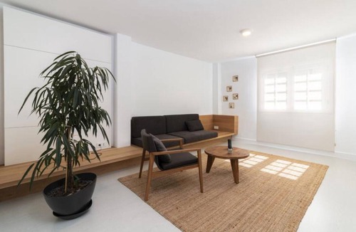 Santa Cruz de Tenerife Apartment | Holiday Apartment 'La Alameda' with Sea View, Wi-Fi, and Air Conditioning
