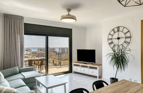 L'Estartit House | Holiday Home 'Casa Con Vistas A Las Illes Medes' with Sea View, Wi-Fi and Air Conditioning