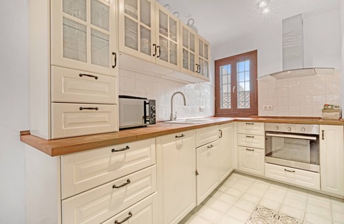 Altea House | Holiday Home 'Ca Xotxim' with Private Terrace and Air Conditioning