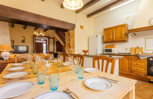 Roda de Bara House | Holiday Home Cal Juan by Interhome
