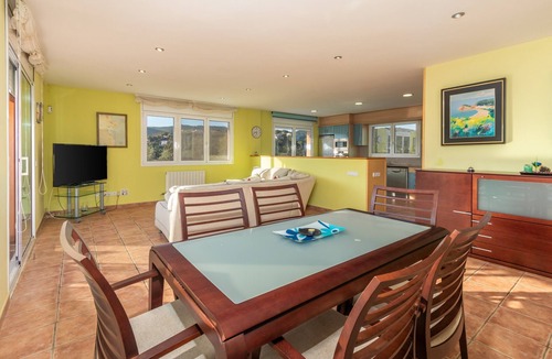 Calonge House | Holiday Home 'Casa Con Piscina' with Private Pool, Private Terrace and Wi-Fi