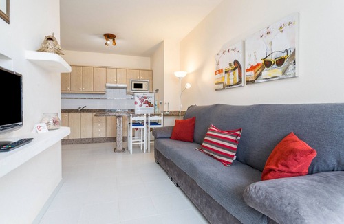 Caleta de Sebo House | Holiday Home "El Sombrerito 4" with Terrace & Wi-Fi