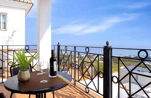 Torrox Costa House | Holiday Home 'Villa Brisas Del Mar' with Sea View, Wi-Fi and Air Conditioning
