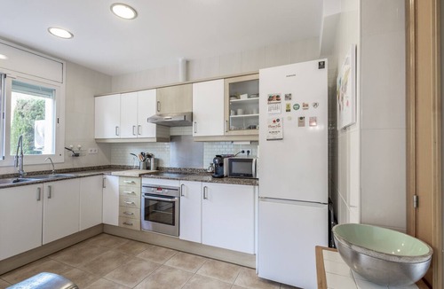 Sant Pol De Mar House | Holiday Home 'Your Pet-friendly Home In Sant Pol' with Sea View, Wi-Fi and Air Conditioning