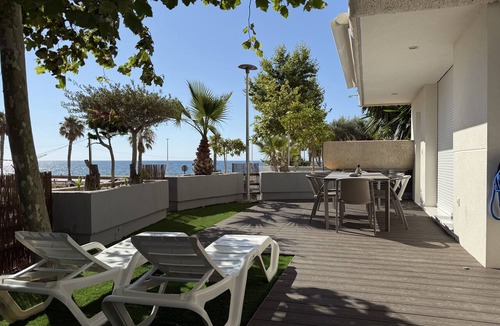 Aguilas Apartment | Home 65F - Beachfront with Private Terrace
