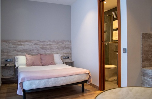 El Poble-sec Hostel | Hostal Apolo