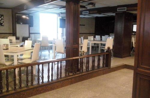 Almazan House | Hostal El Arco