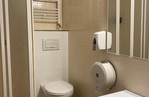 Cardedeu House | HOSTAL GALICIA CARDEDEU