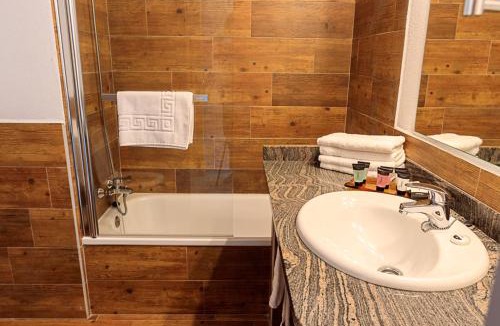 Viladrau House | Hostal La Guineu