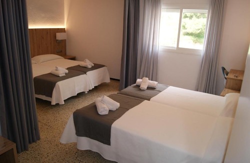 L'Estartit Hotel | Hostal Santa Clara