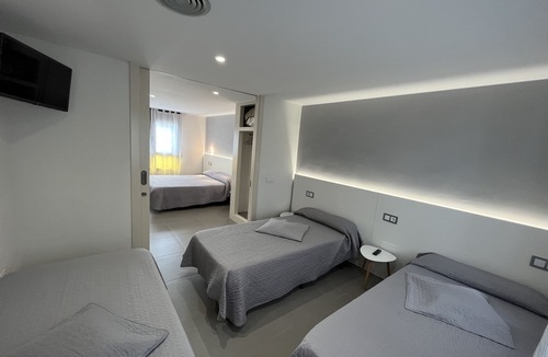 Angles Hostel | Hostal Tarrés