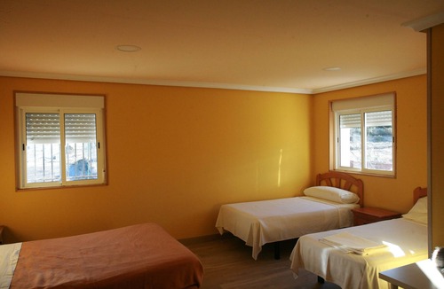 Pinuecar-Gandullas Hostel | Hostel surrounded by mountains, natural parks and medieval towns