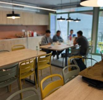 El Port Hostel | Hostelfly Fira Barcelona