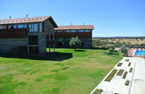 Torrejon El Rubio Hotel | Hotel Parque de Monfragüe