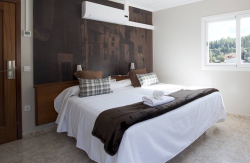 Monistrol de Montserrat House | Hotel Restaurant Guilleumes