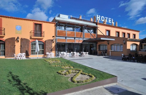Subirats Hotel | Hotel Restaurant Sol i Vi