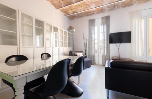 La Sagrada Familia Apartment | Housalia Ondina Suites Sagrada Familia